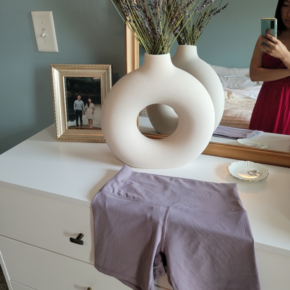 Lululemon Align short 6" in Violet Verbena - Picture 2 of 9